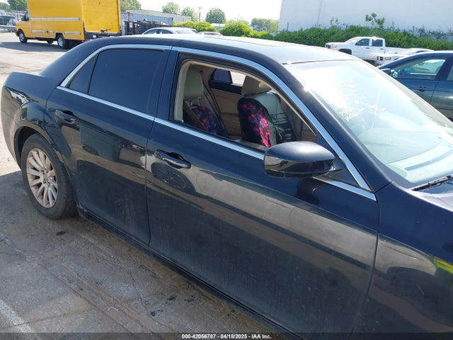 2C3CCAAG4EH252864 Chrysler 300