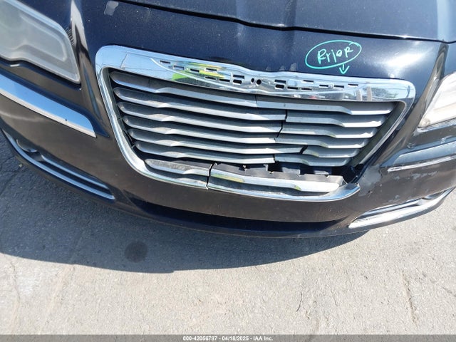 2C3CCAAG4EH252864 Chrysler 300