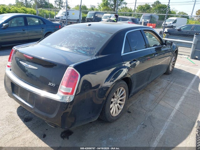 2C3CCAAG4EH252864 Chrysler 300