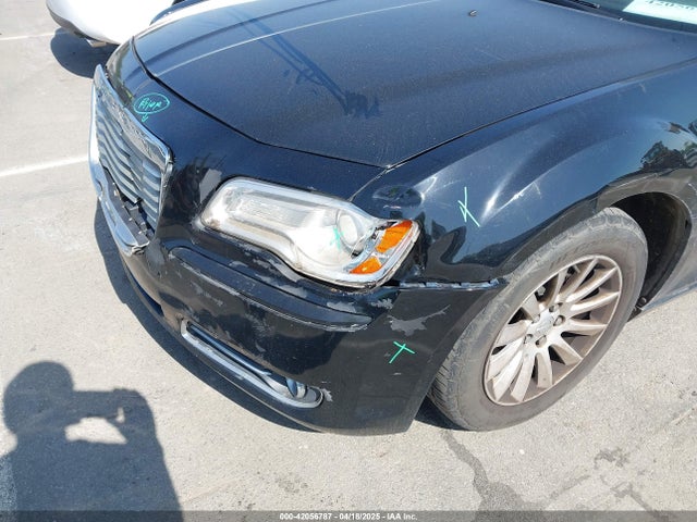 2C3CCAAG4EH252864 Chrysler 300