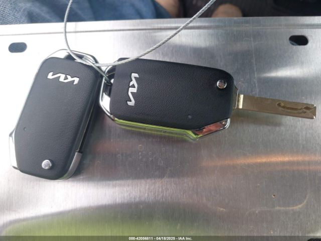 KNDJ23AU6R7914551 KIA SOUL LX