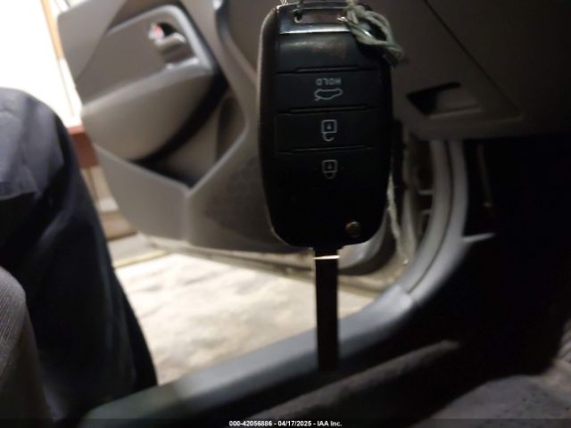 KNADM4A30G6667032 KIA RIO LX