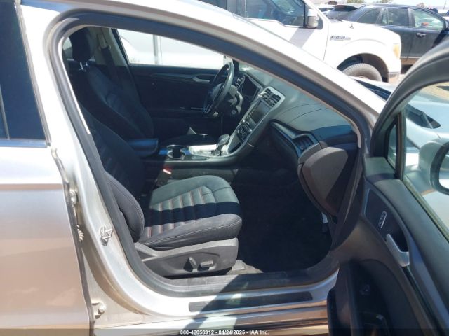 3FA6P0H74GR228638 Ford FUSION SE