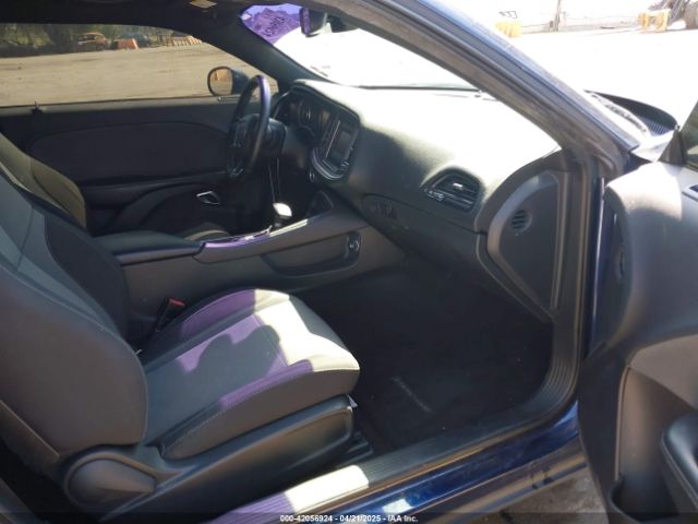 2C3CDZAG9GH125350 Dodge Challenger Sxt
