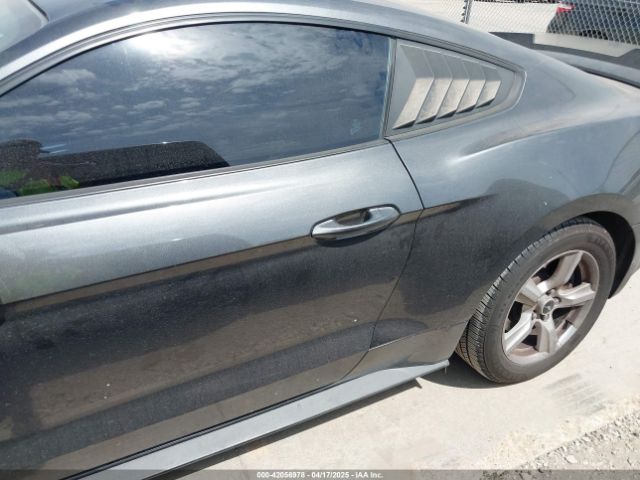 1FA6P8AM6F5369629 Ford Mustang V6