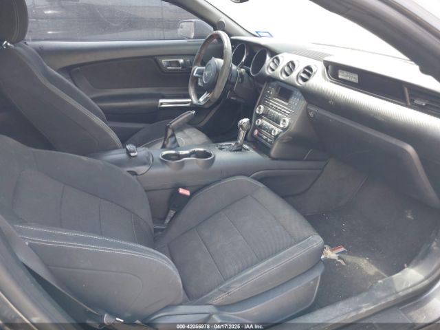 1FA6P8AM6F5369629 Ford Mustang V6