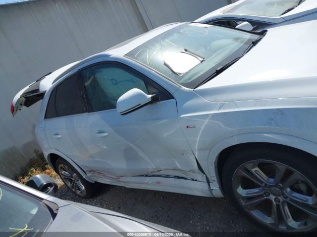 WA1JCCFS2JR014625 Audi Q3 2.0t Premium/2.0t Sport Premium