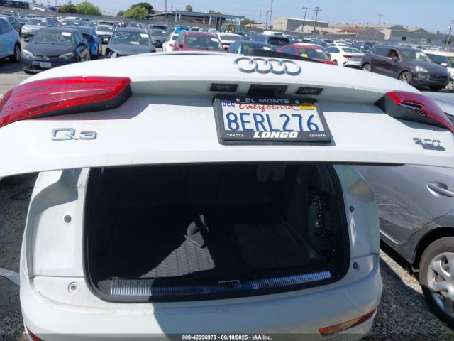 WA1JCCFS2JR014625 Audi Q3 2.0t Premium/2.0t Sport Premium