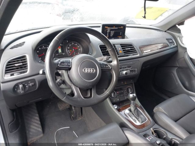 WA1JCCFS2JR014625 Audi Q3 2.0t Premium/2.0t Sport Premium