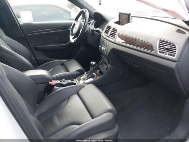 WA1JCCFS2JR014625 Audi Q3 2.0t Premium/2.0t Sport Premium