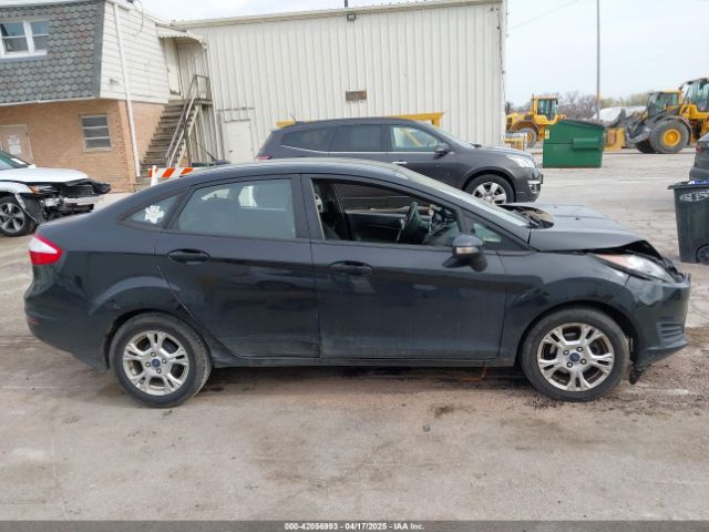 3FADP4BJ5FM122794 Ford FIESTA SE