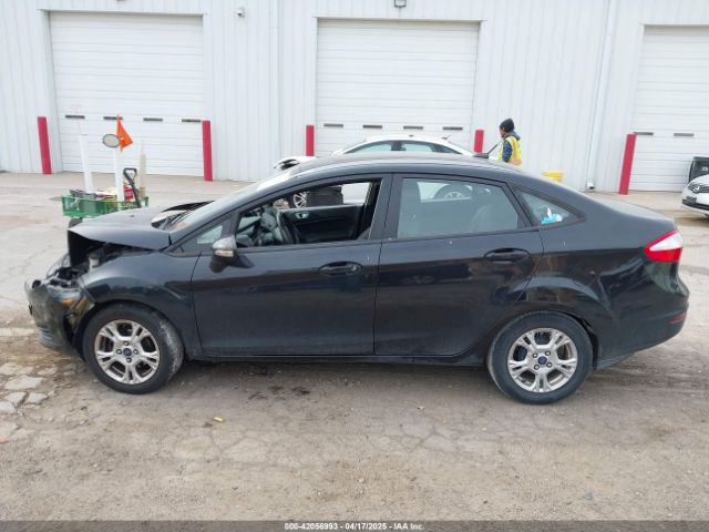 3FADP4BJ5FM122794 Ford FIESTA SE