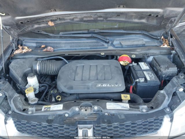 2C4RDGCG5JR209514 Dodge Grand Caravan Sxt