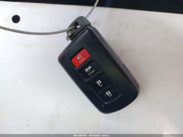 4T1BD1EB5HU057260 Toyota Avalon Hybrid Xle Premium