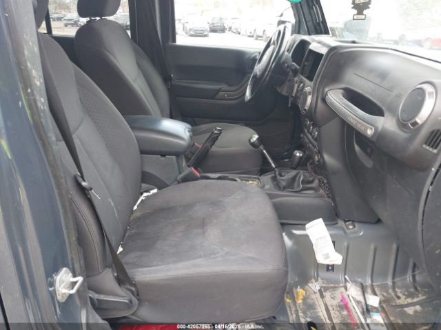 2016 JEEP WRANGLER UNLIMITED 1C4BJWDG6GL347759 Photo 4