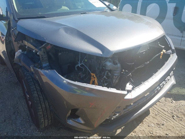 5TDKZRFHXHS523583 Toyota Highlander Xle