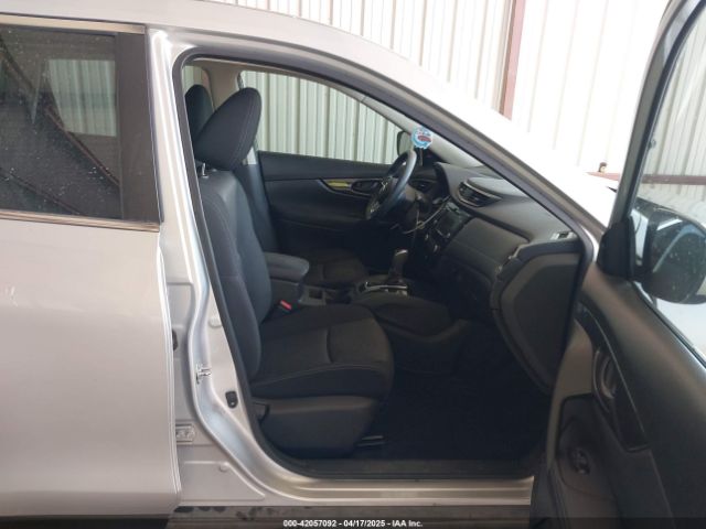 JN8AT2MT3LW005520 Nissan Rogue S Fwd