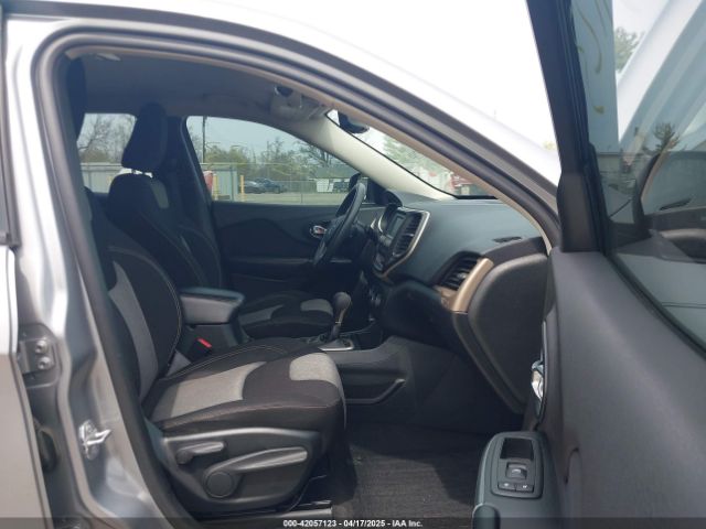 1C4PJLAB3EW123759 Jeep Cherokee Sport