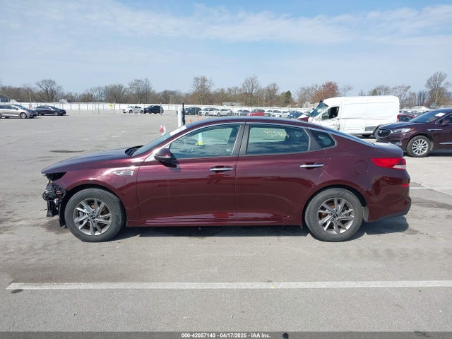 5XXGT4L38KG320865 KIA Optima Lx