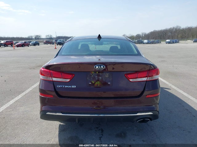 5XXGT4L38KG320865 KIA Optima Lx
