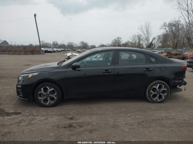 3KPF24AD3ME326093 KIA Forte Lxs
