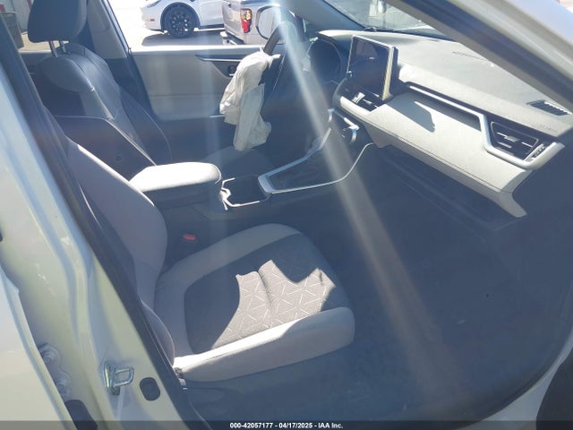 2T3W1RFV0PW251525 Toyota Rav4 Xle
