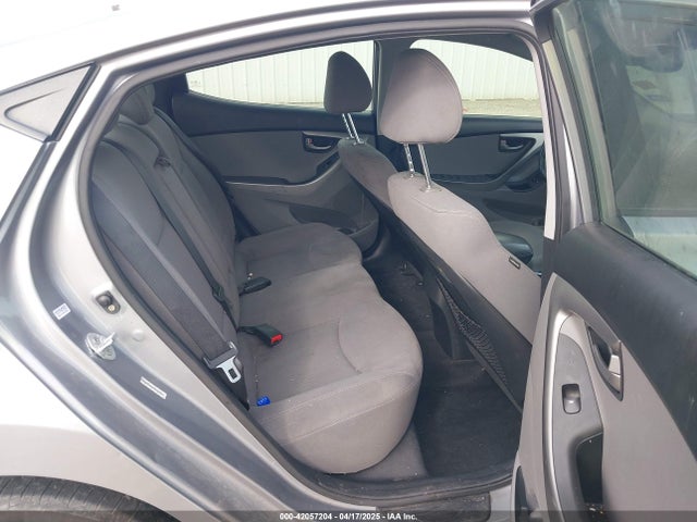 KMHDH4AE6FU310954 Hyundai ELANTRA SE