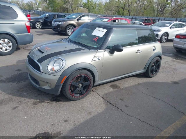 2009 MINI COOPER S WMWMF73569TW87929 Photo 1