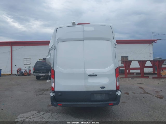 1FTCR3XVXFKA20761 Ford Transit-250