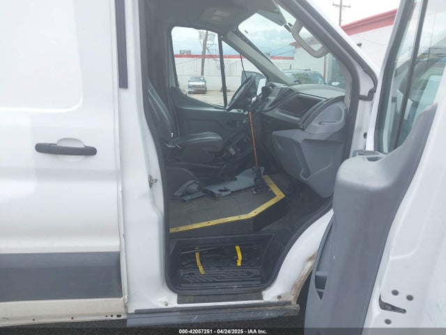 1FTCR3XVXFKA20761 Ford Transit-250
