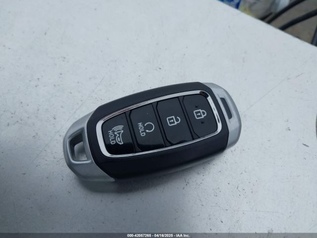 KMHRC8A38RU311795 Hyundai Venue Limited