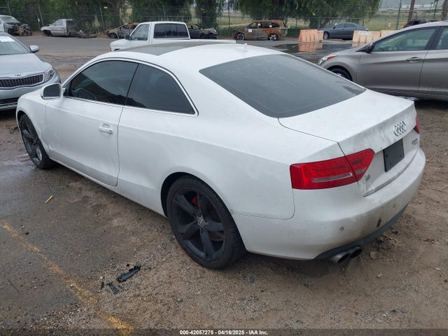 2010 AUDI A5 WAULFAFR5AA055317 Photo 2