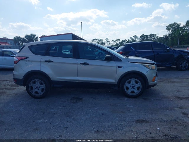 1FMCU0F73JUA27916 Ford ESCAPE S