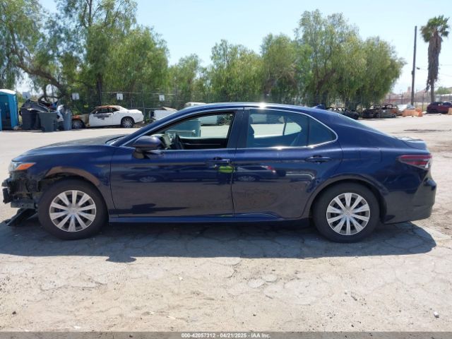4T1C31AK2NU572063 Toyota Camry Le Hybrid
