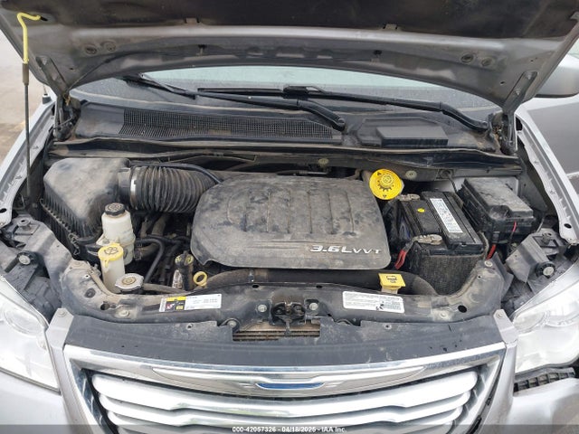 2C4RC1BG1ER225443 Chrysler Town & Country Touring