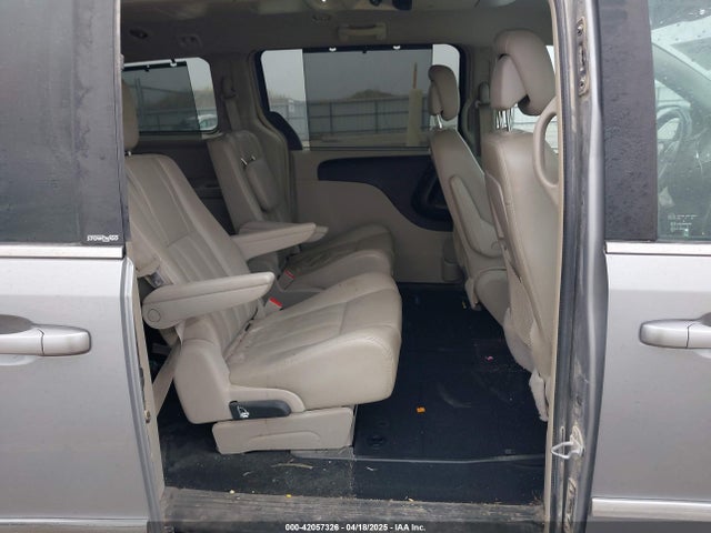 2C4RC1BG1ER225443 Chrysler Town & Country Touring