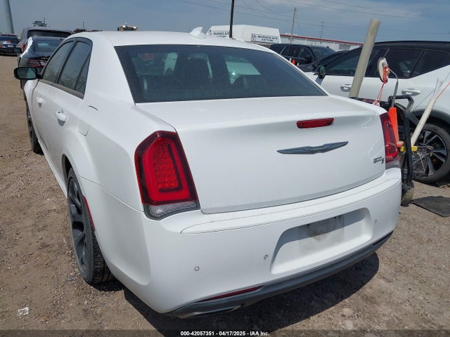 Chrysler 300 300s 2019 2C3CCABG2KH604978 Image 3