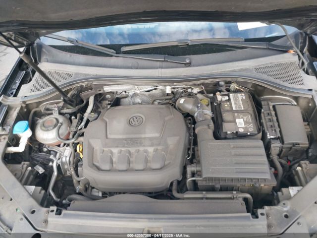 3VVCB7AX6NM165794 Volkswagen Tiguan 2.0t Se R-line Black