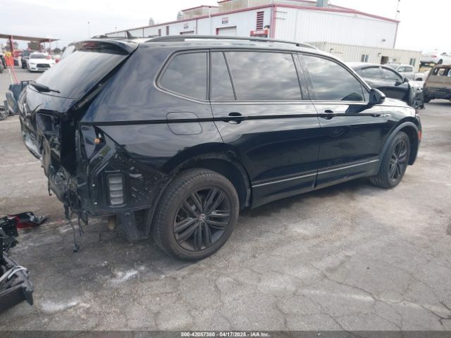 3VVCB7AX6NM165794 Volkswagen Tiguan 2.0t Se R-line Black