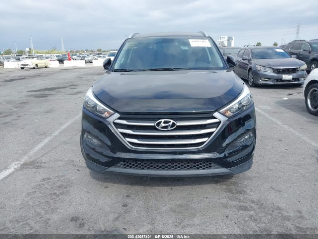 KM8J33A40JU817196 Hyundai TUCSON SEL