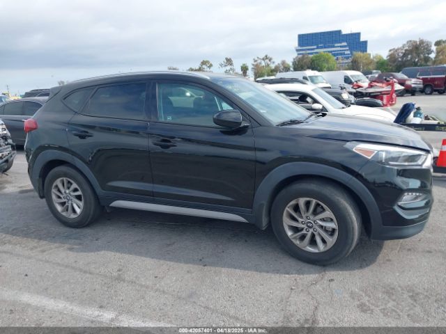KM8J33A40JU817196 Hyundai TUCSON SEL