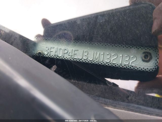 3FADP4EJ3JM132132 Ford FIESTA SE