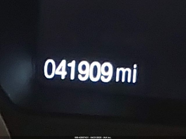 1FMCU9G98HUD68307 Ford ESCAPE SE