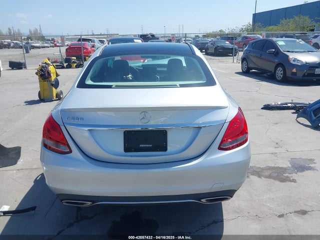 55SWF4JB5GU117647 Mercedes-Benz C-Class