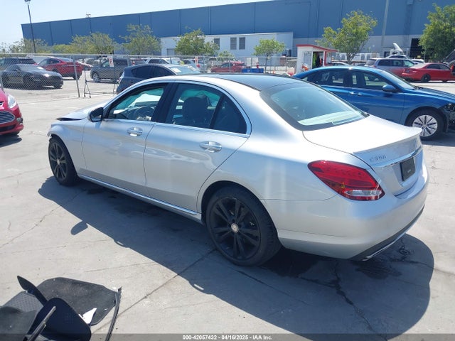 55SWF4JB5GU117647 Mercedes-Benz C-Class