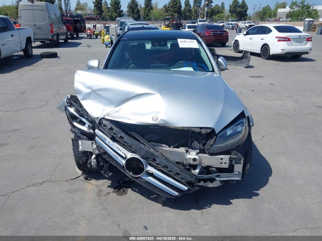 55SWF4JB5GU117647 Mercedes-Benz C-Class