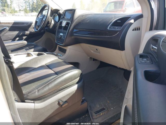 2011 CHRYSLER TOWN & COUNTRY 2A4RR6DG4BR667311 Photo 4