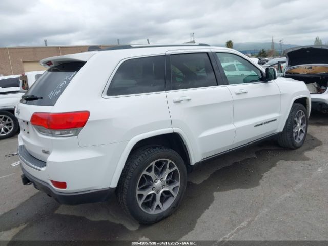 1C4RJFBG5JC334106 Jeep Grand Cherokee Sterling Edition 4x4