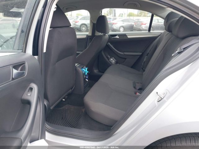3VWD17AJ4FM354315 Volkswagen Jetta 1.8t Se