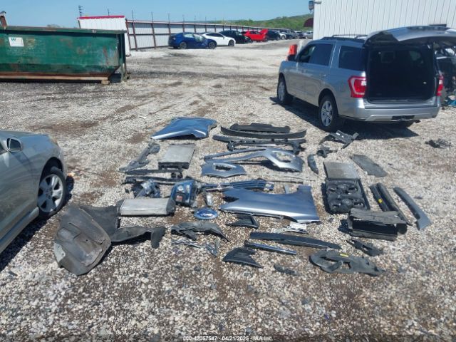 1FMJU1HT9MEA33614 Ford Expedition Xlt